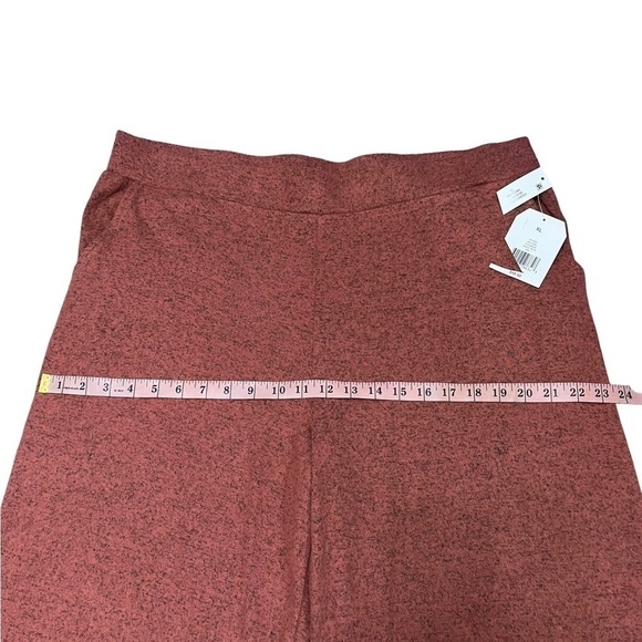 Wonderly Studio Brick Red Wide leg Pants - Picture 5 of 11